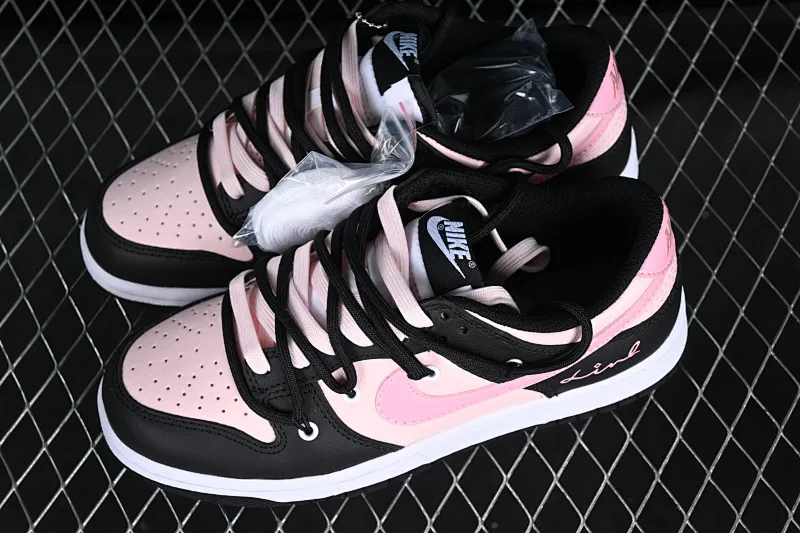 All Categories Nk SB Dunk Series Nk SB Dunk Low Low-top sneakers Gift box Nk Dunk Low Raspberry Black Pink Valentine's Day Customized version of deconstructed strap casual sneakers CW1590-100